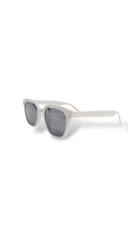 SpecsFriendly unisex classic square UV Shades