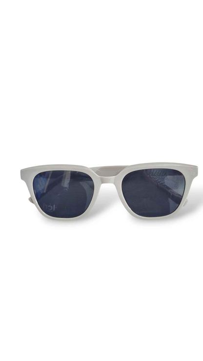 SpecsFriendly unisex classic square UV Shades