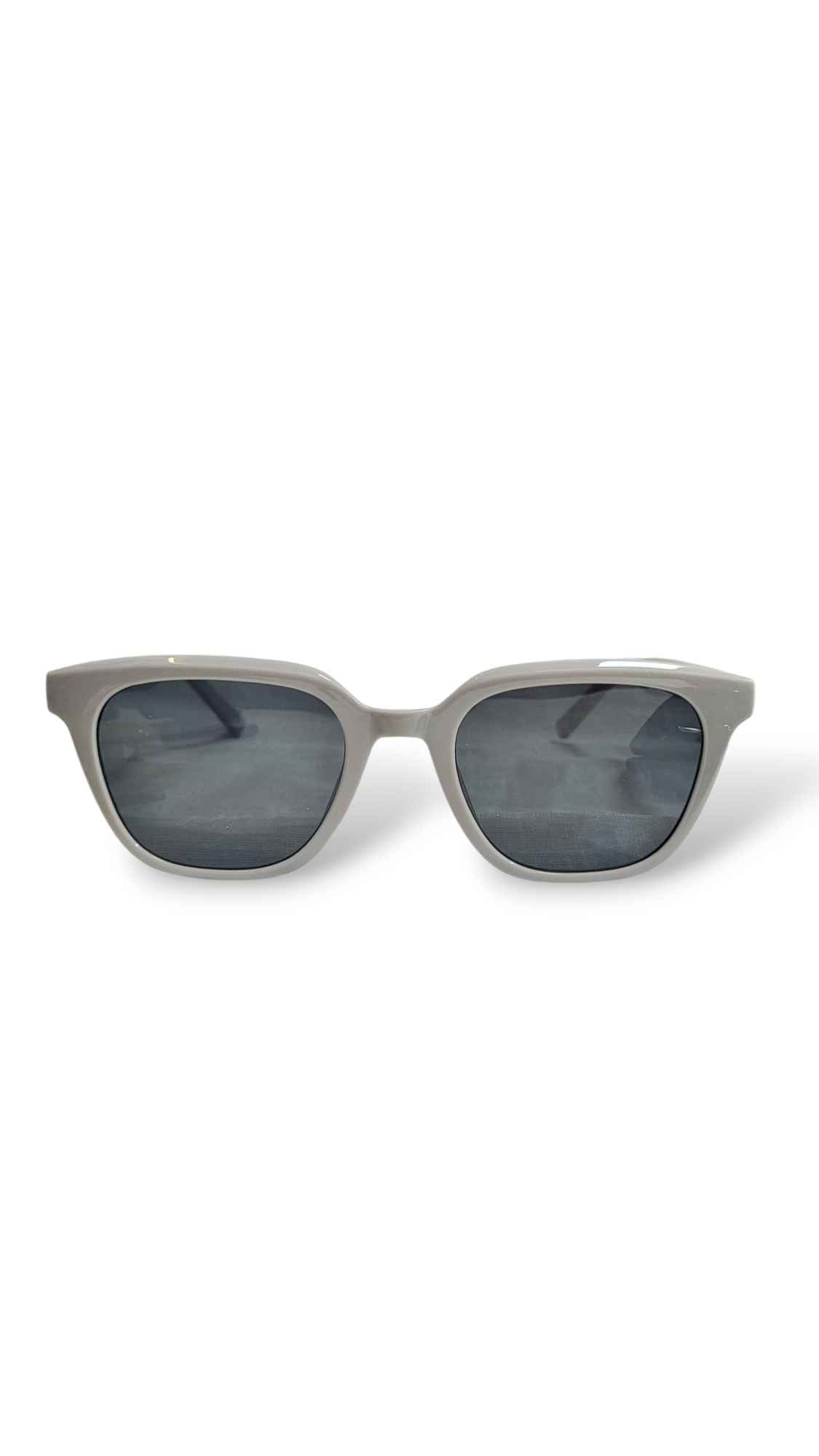 SpecsFriendly unisex classic square UV Shades