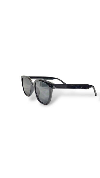 SpecsFriendly unisex classic square UV Shades