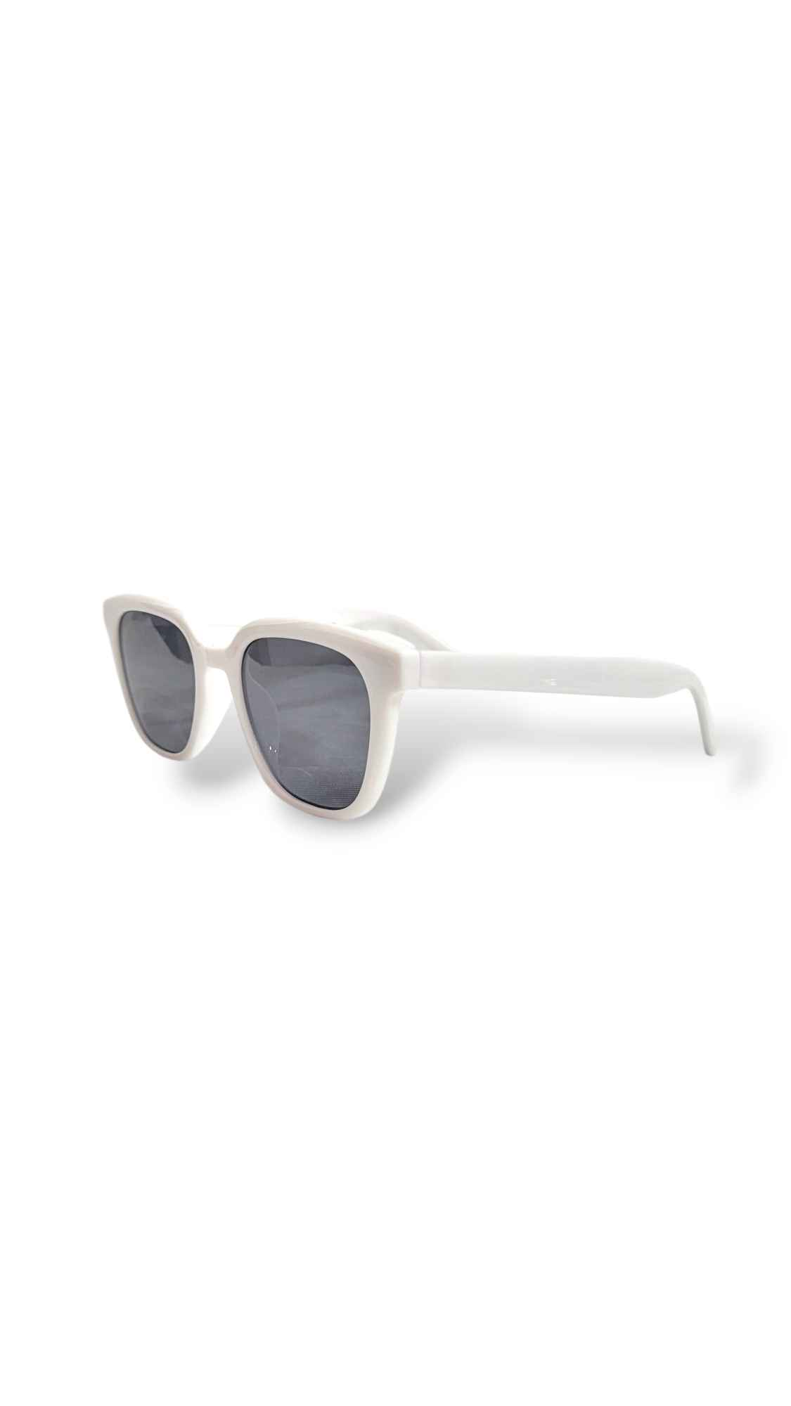 SpecsFriendly unisex classic square UV Shades