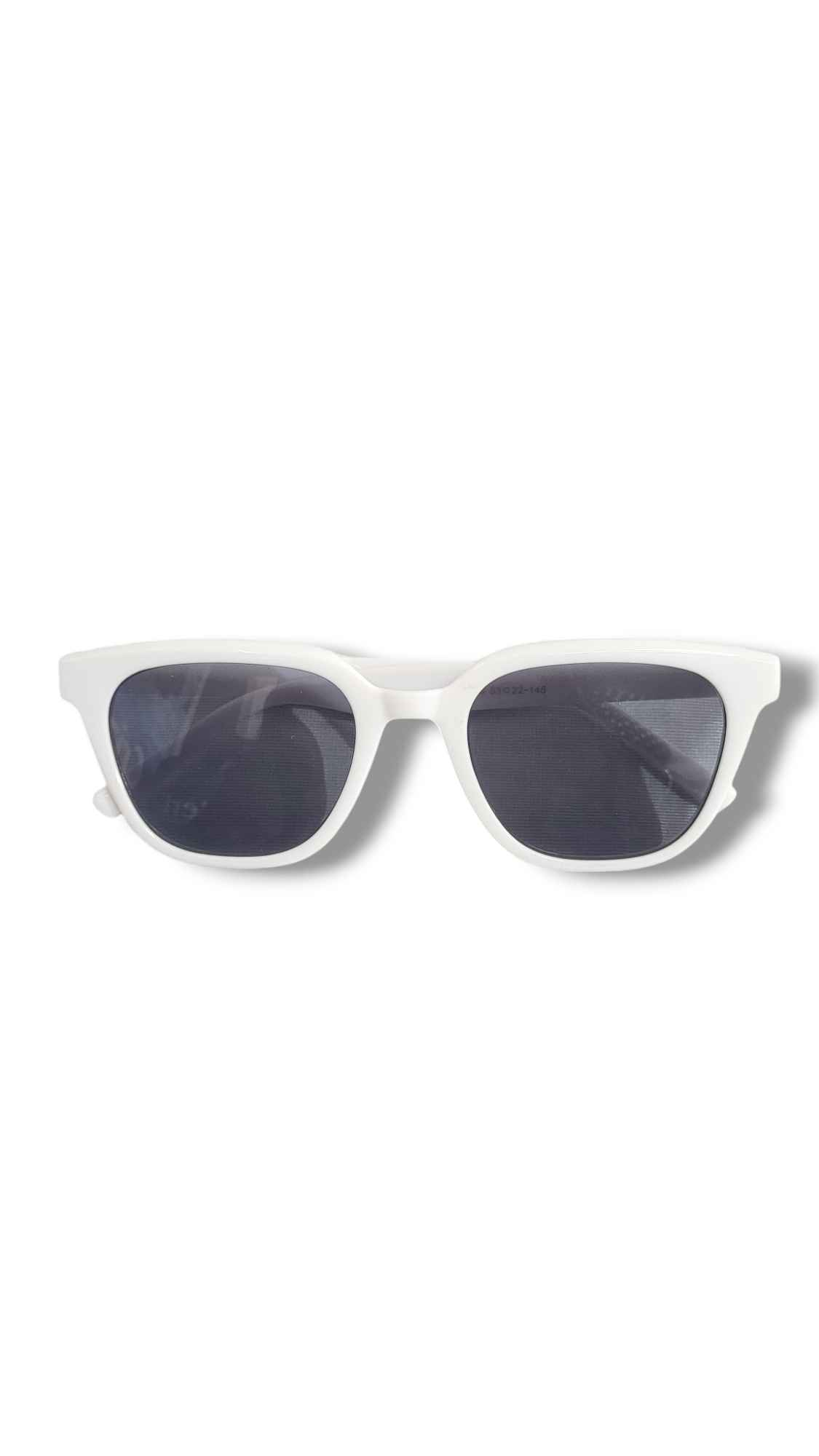 SpecsFriendly unisex classic square UV Shades